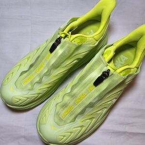 HOKA Project Clifton Butterfly Neon Yellow Evening Primrose Sneakers Running, 8